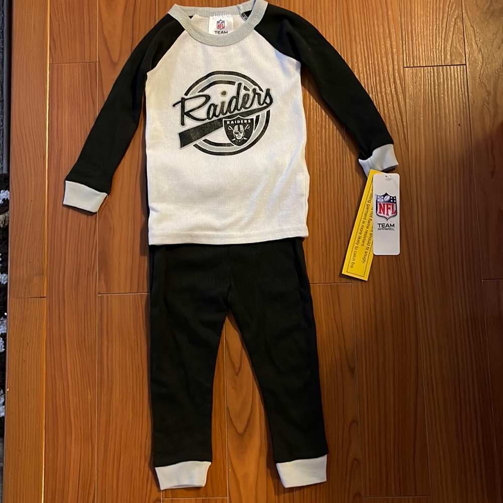 NFL Raiders 2 Piece Set ~ 2T